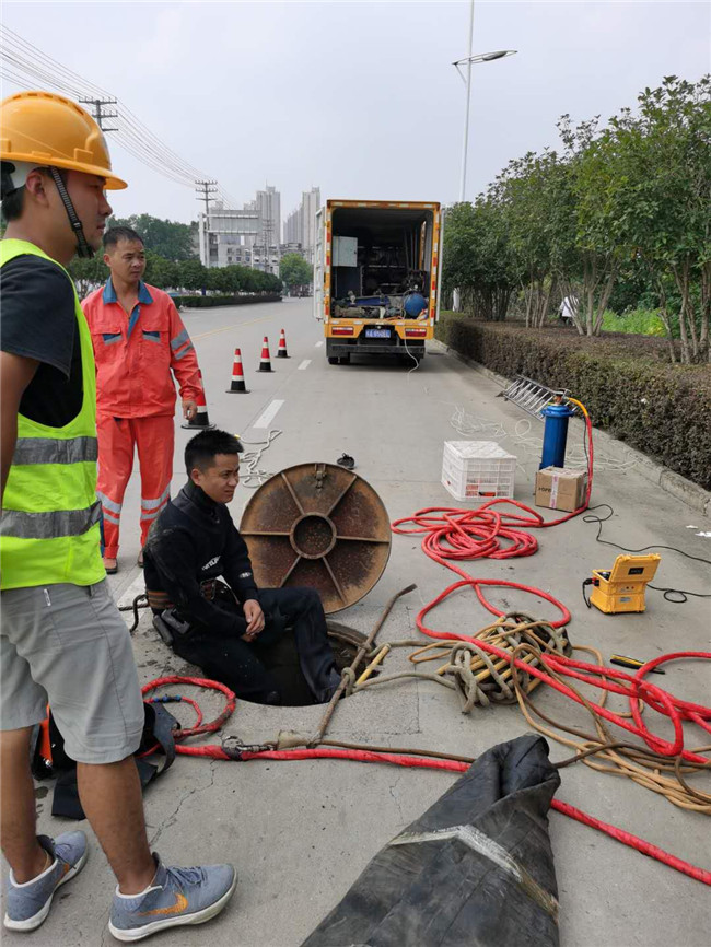 中站翻衬法管道修复技术主要工序