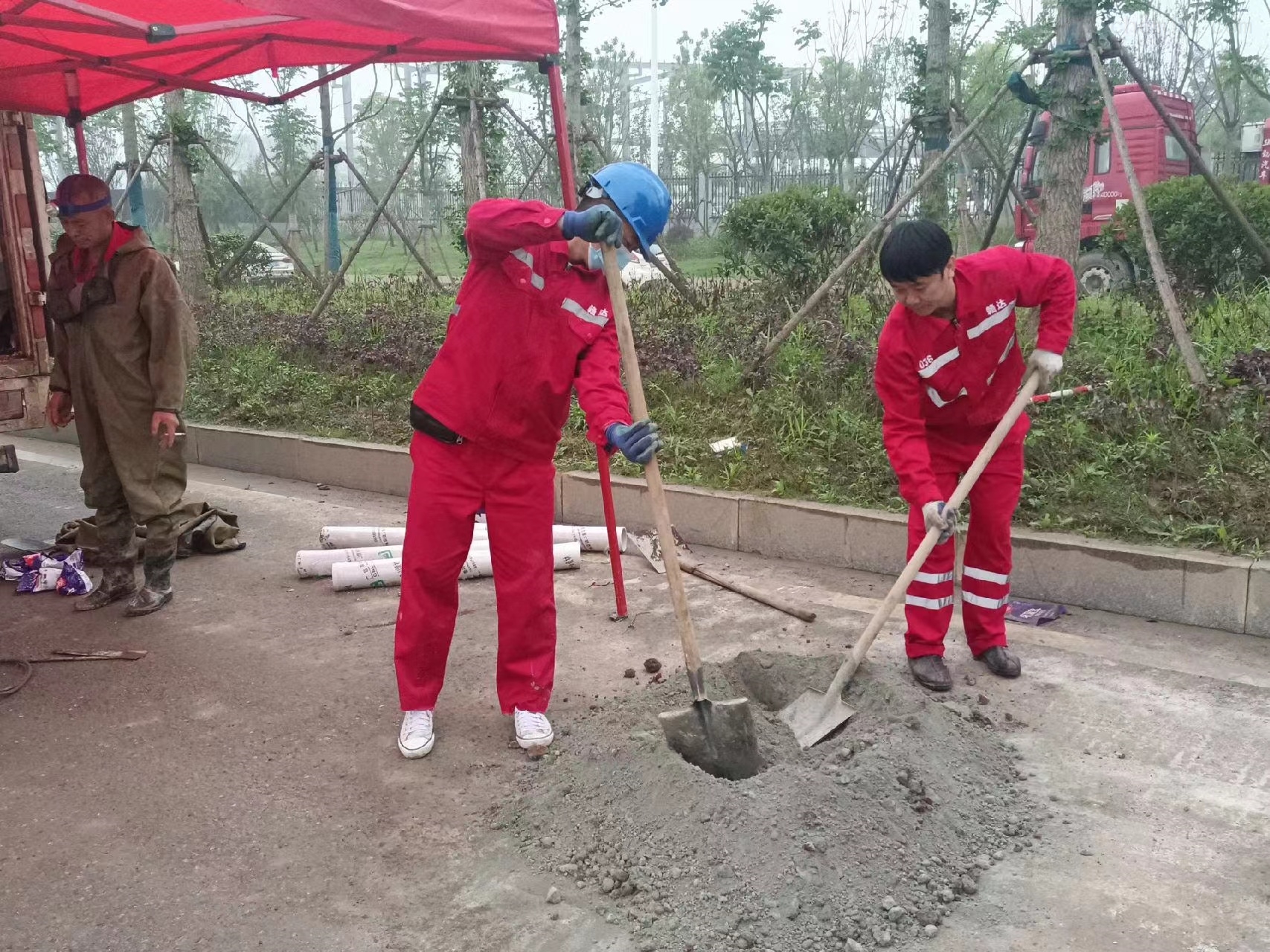中站管道疏通哪家好】及时进行市政管道清淤