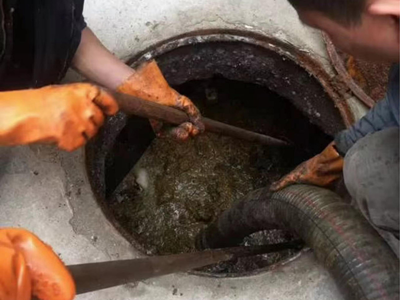 中站化油池、化粪池清理要做哪些安全措施?